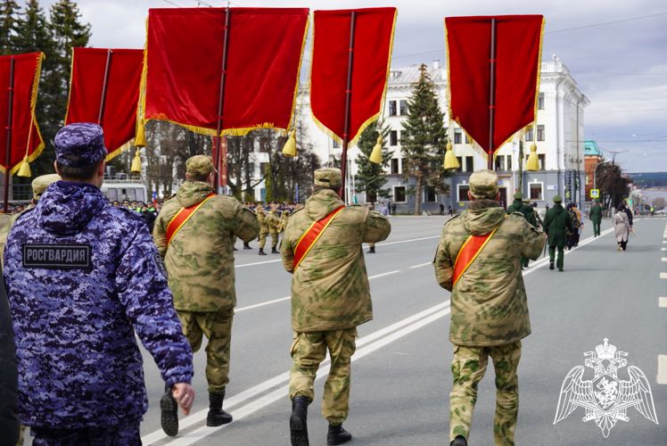 В Чебоксарах Росгвардейцы приняли участие в очередной репетиции парада Победы