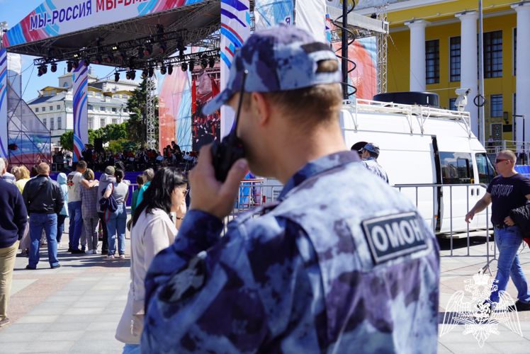 В Чувашии росгвардейцы обеспечили безопасность во время празднования Дня России