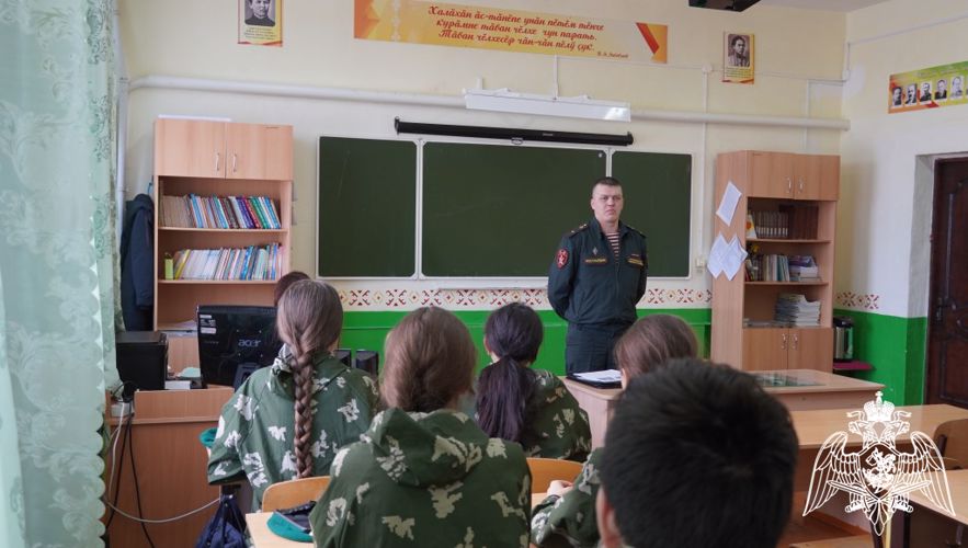 В Чувашии открыли «Парту Героя» в честь военнослужащего Росгвардии
