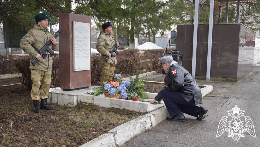 В Чебоксарах состоялся торжественный митинг в честь Дня войск национальной гвардии Российской Федерации