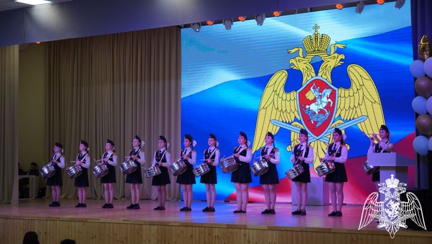 В Чебоксарах состоялась торжественная церемония посвящения в юные росгвардейцы