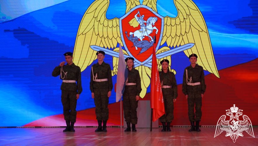 В Чебоксарах состоялась торжественная церемония посвящения в юные росгвардейцы