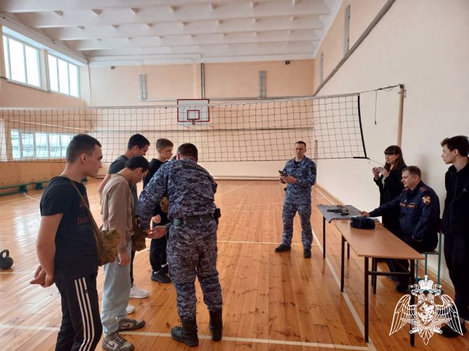 В Чебоксарском районе росгвардейцы провели спартакиаду по военно-прикладным видам спорта «Сыны Отечества» среди студентов местного техникума