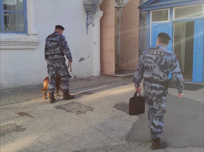 В Чувашии сотрудники Росгвардии приняли участие в охране общественного порядка в Вербное воскресенье