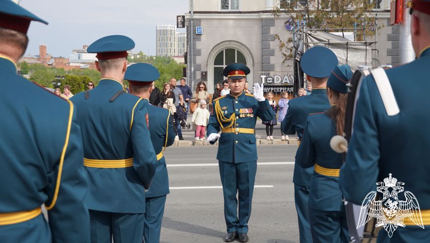 В Чебоксарах росгвардейцы присоединились к акции «Георгиевская ленточка»