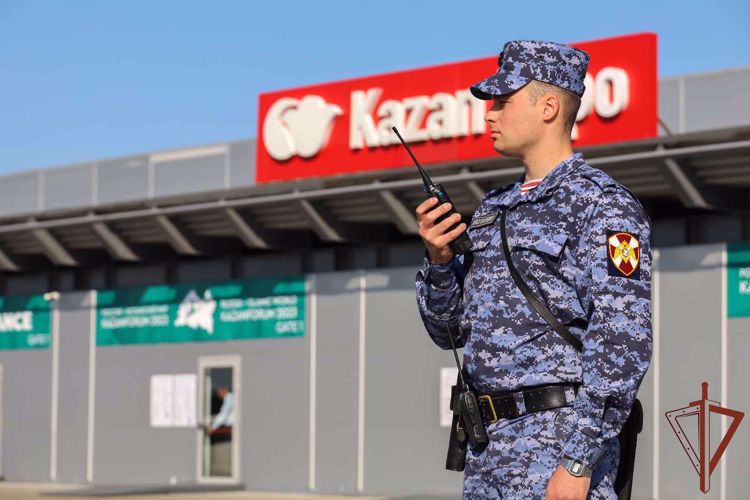 Сотрудники ОМОН "Сувар" приняли участие в обеспечении безопасности ХIV Международного экономического форума «Россия – Исламский мир: KazanForum» в Казани