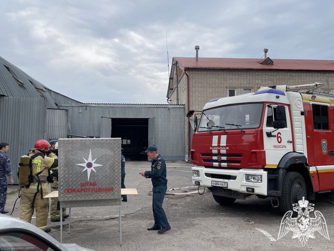В Чебоксарах росгвардейцы приняли участие в пожарно-тактических учениях