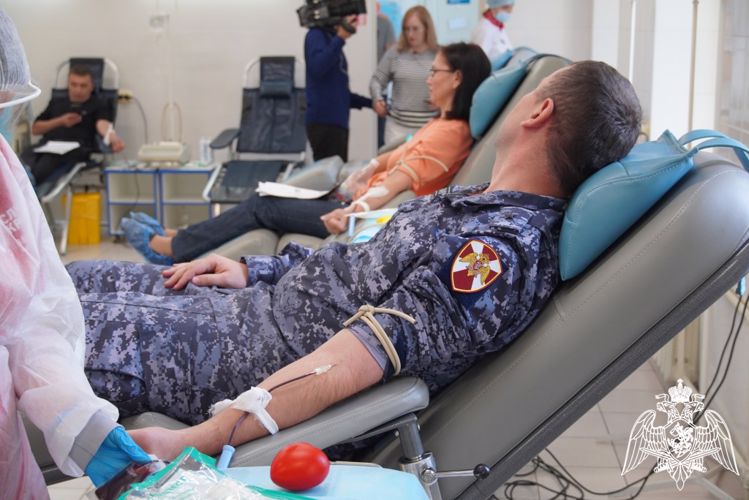 В Чувашии сотрудники и военнослужащие Росгвардии приняли участие во Всероссийском марафоне донорства костного мозга «#ДавайВступай!»