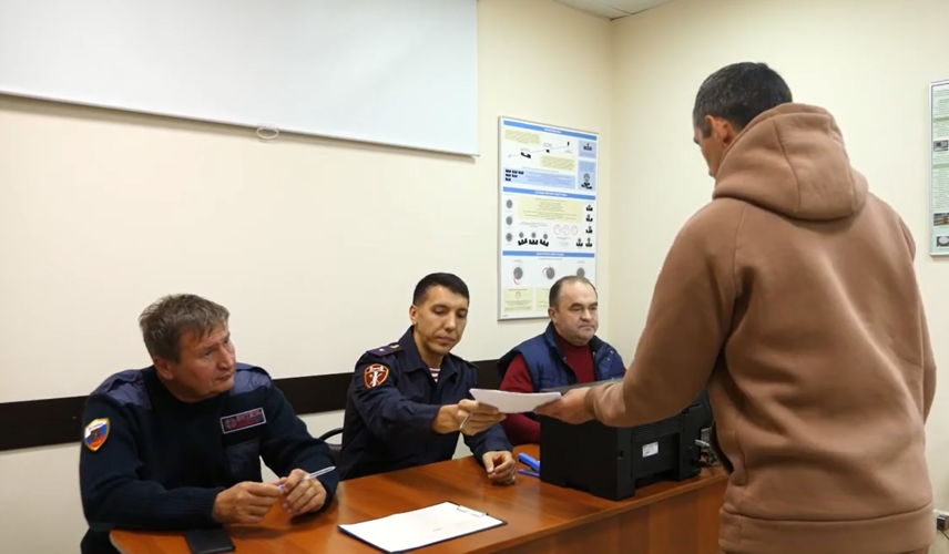 Журналисты ЮТВ посетили экзамен на право приобретения оружия