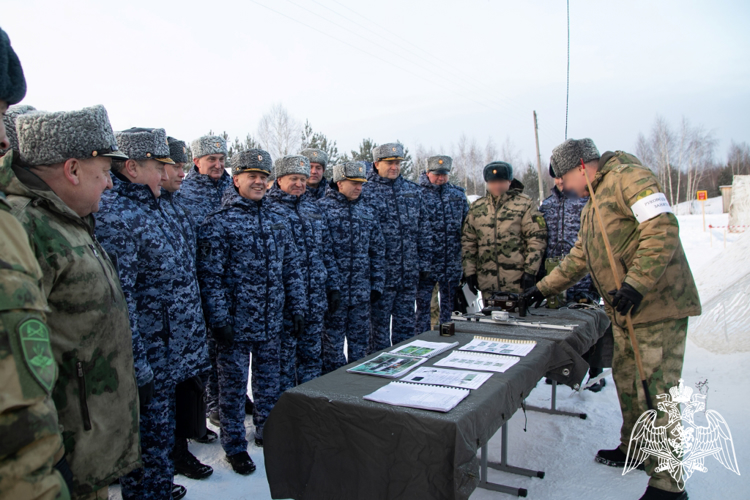Оперативный сбор руководящего состава Приволжского округа Росгвардии завершился в Нижнем Новгороде расширенным заседанием итогового военного совета