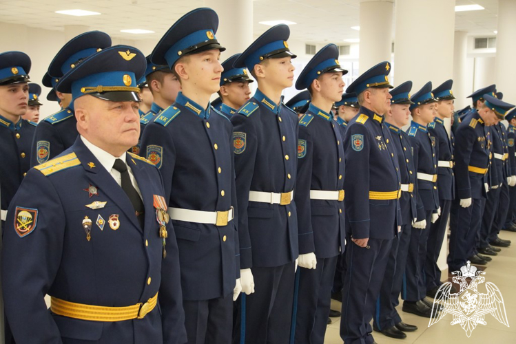 Представители Росгвардии приняли участие в церемонии принятия присяги Чебоксарских кадет