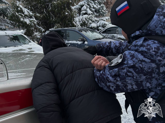Сотрудники вневедомственной охраны Росгвардии пресекли драку в одном из баров Чебоксар