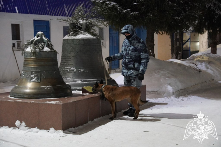 В Чебоксарах сотрудники Росгвардии приняли участие в обеспечении безопасности граждан в Рождественскую ночь 
