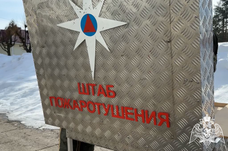 В преддверии дня ведомственной пожарной охраны Росгвардии в Чебоксарах прошли тренировочные пожарно-тактические учения