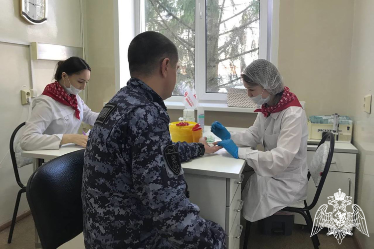 Акция Росгвардии «От сердца к сердцу» в преддверии Национального дня донора России состоялась в Чувашии