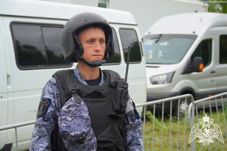 Сотрудники Росгвардии приняли участие в масштабных антитеррористических учениях оперативного штаба в Чувашии
