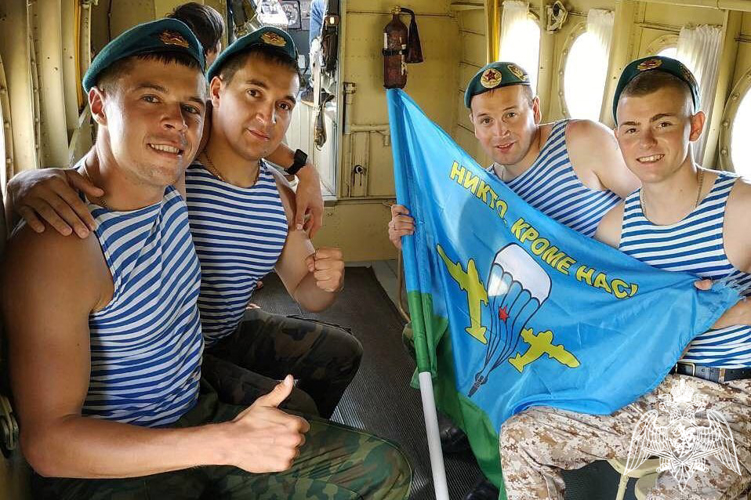 Росгвардейцы Чувашии вспоминают службу в ВДВ