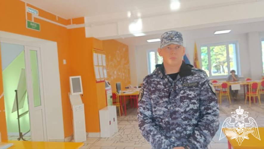 Военнослужащие и сотрудники Росгвардии Чувашии обеспечили безопасность при проведении Единого дня  голосования 