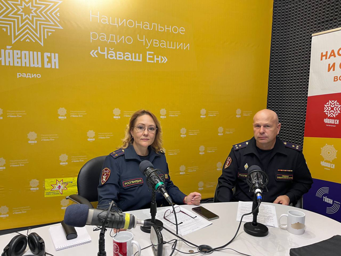 В преддверии профессионального праздника начальник Управления вневедомственной охраны Чувашии стал гостем программы «В эфире Росгвардия»