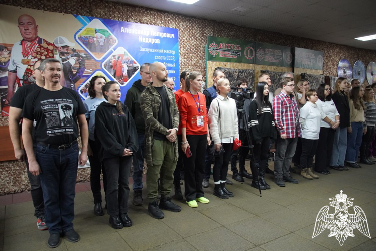 В преддверии Всемирного дня телевидения Управление Росгвардии по Чувашской Республике организовало соревнования по пулевой стрельбе среди СМИ