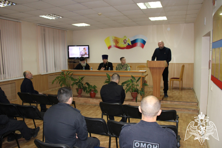 Сотрудники ОМОН «Сувар» встретились с представителями Русской Православной Церкви 