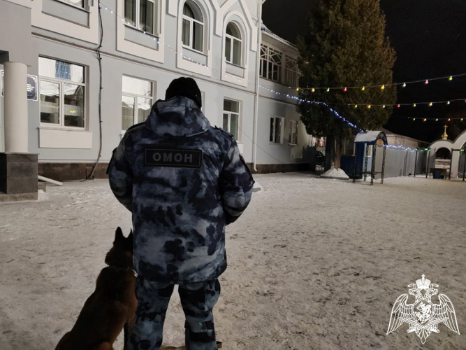 В Чувашии росгвардейцы приняли участие в обеспечении правопорядка на Рождество Христово