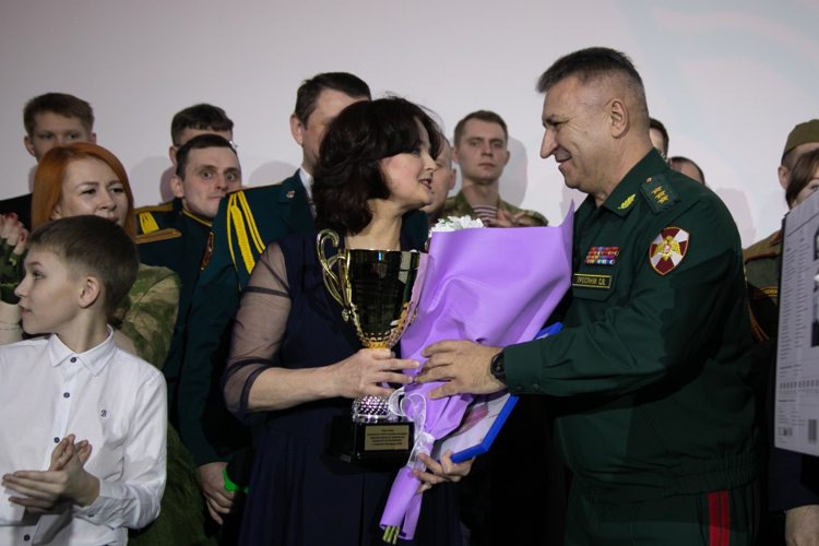 Мама росгвардейца из Чувашии выиграла гран-при окружного этапа смотра-конкурса «Солдаты антитеррора»