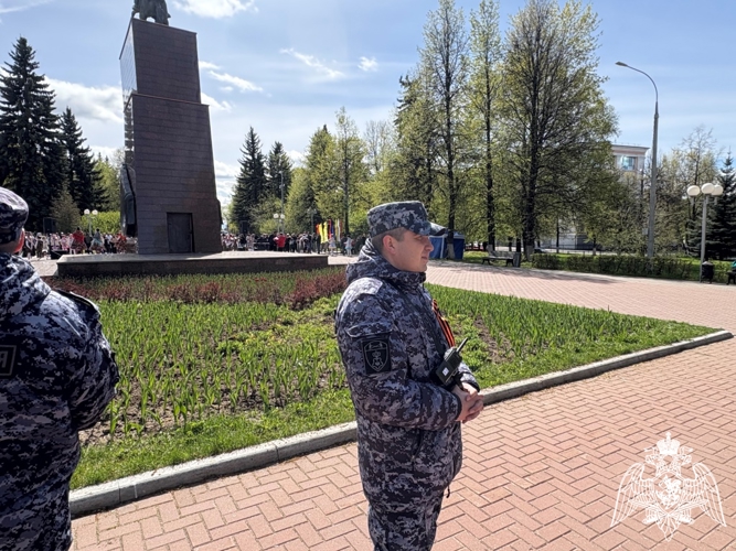 Росгвардейцы Чувашии приняли участие в обеспечении общественной безопасности при проведении первомайских праздничных мероприятий