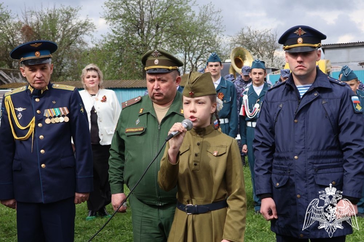 Военный оркестр Управления Росгвардии по Чувашской Республике – Чувашии поздравил ветеранов Великой Отечественной войны с Днем Победы