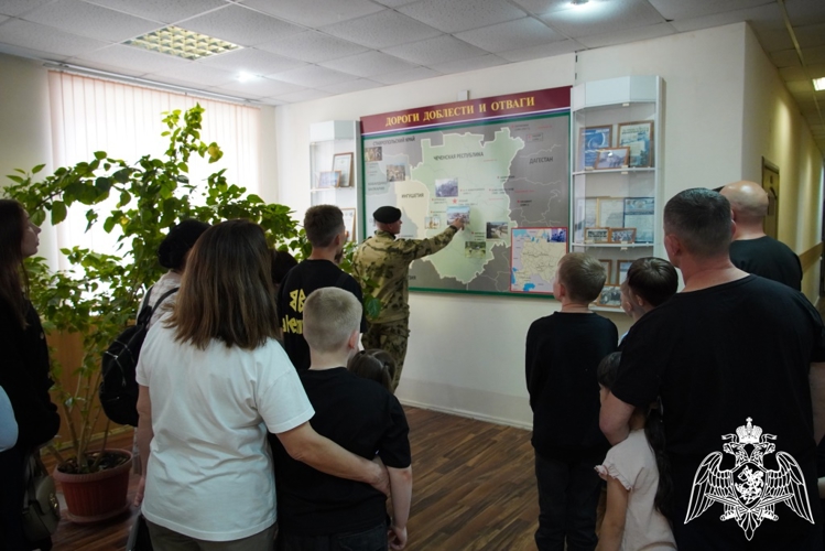 Базу ОМОН «Сувар» посетил военно-патриотический клуб Республиканского бюро судебно-медицинской экспертизы