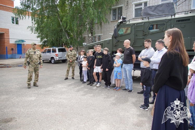 Базу ОМОН «Сувар» посетил военно-патриотический клуб Республиканского бюро судебно-медицинской экспертизы