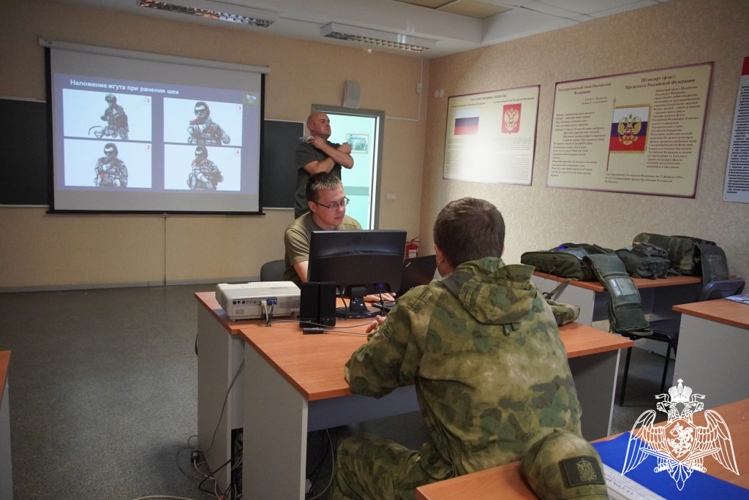 Сотрудники ОМОН «Сувар» отработали навыки тактической медицины