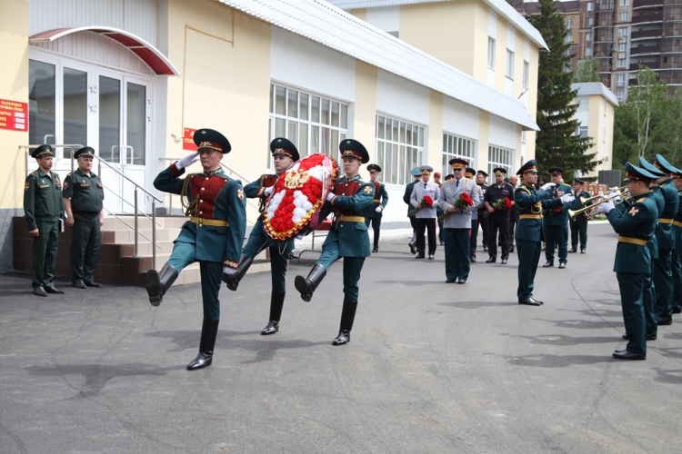 Военный оркестр «Волжские берега» обеспечил торжественное мероприятие по вручению вымпела казанскому отряду специального назначения