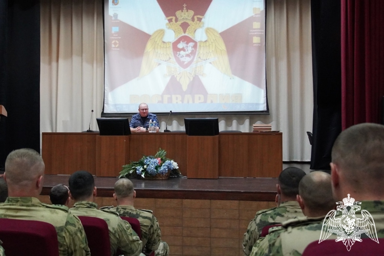 Начальник Управления Росгвардии по Чувашской Республике – Чувашии встретился с личным составом ОМОН «Сувар»