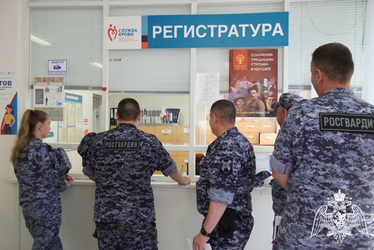 Более 25 литров донорской крови сдали росгвардейцы Чувашии с начала 2025 года