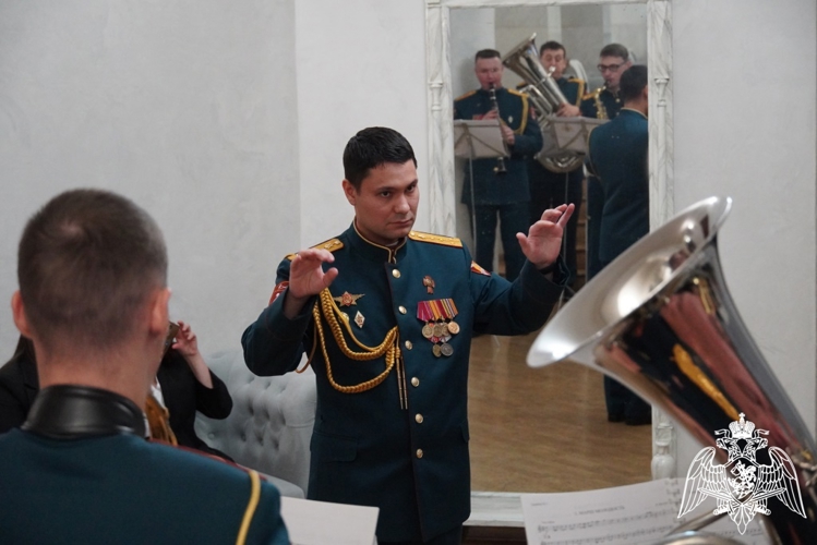 Военный оркестр «Волжские берега» принял участие в торжественном мероприятии, посвященном 160-летию образования службы судебных приставов