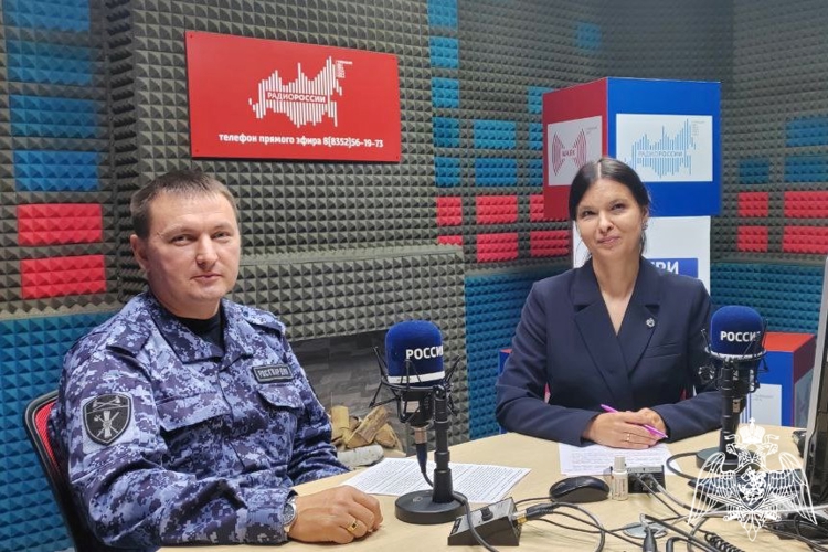 На Радио России состоялась запись выпуска радиожурнала «День за днем», посвященного обороту оружия в Чувашской Республике (аудио)