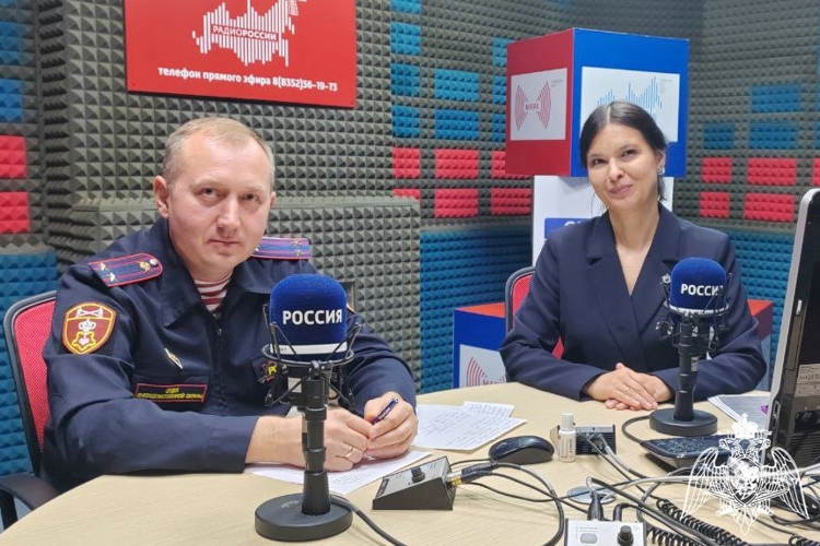 Офицер отдела вневедомственной охраны по городу Чебоксары выступил на «Радио России» в преддверии профессионального праздника
