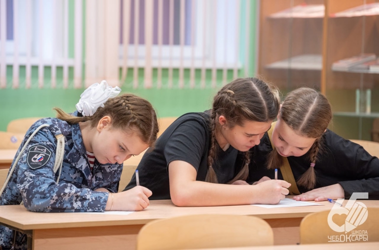 Новые победы: подшефные классы Управления Росгвардии по Чувашии успешно выступили на муниципальном этапе «Зарницы»