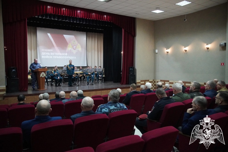 В Управлении Росгвардии Чувашии прошло торжественное мероприятие в честь Дня ветеранов войск правопорядка