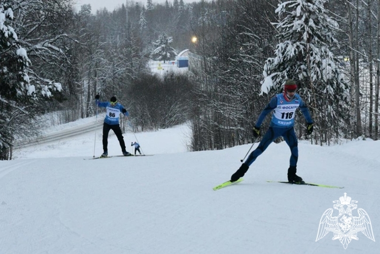 Команда Управления Росгвардии по Чувашии успешно выступила на чемпионате Приволжского округа по лыжным гонкам и служебному двоеборью