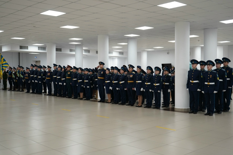 Офицер Росгвардии принял участие в открытии макета истребителя И-16 в Чувашском кадетском корпусе ПФО