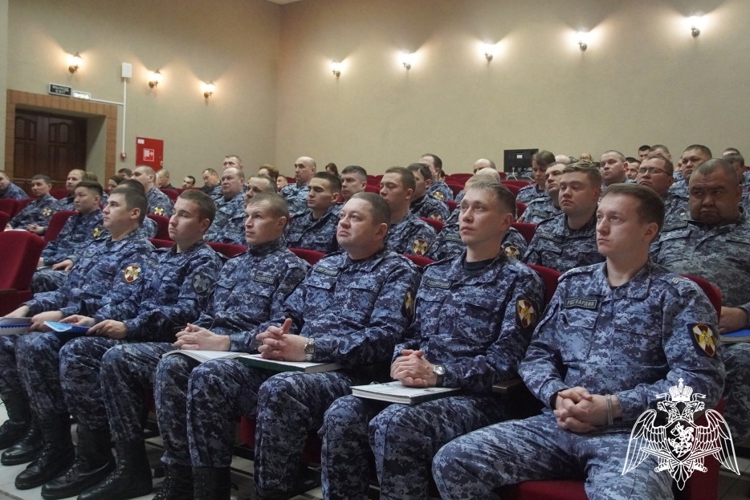 В Управлении Росгвардии по Чувашской Республике – Чувашии прошла встреча со священнослужителем, посвященная Крещению Господню