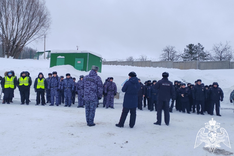 В Чувашии росгвардейцы обеспечили правопорядок во время лыжной гонки «Лыжня России - 2026» 