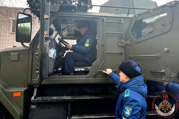 ОМОН «Сувар» открыл свои двери для учащихся Кадетского корпуса имени Героя Советского Союза А.В. Кочетова