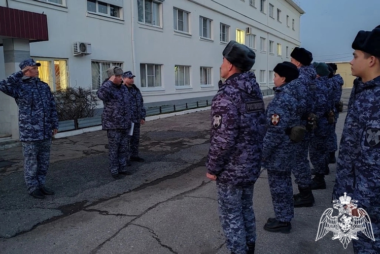 В Чебоксарах сотрудники и военнослужащие Росгвардии приняли участие в обеспечении безопасности пасхальных богослужений