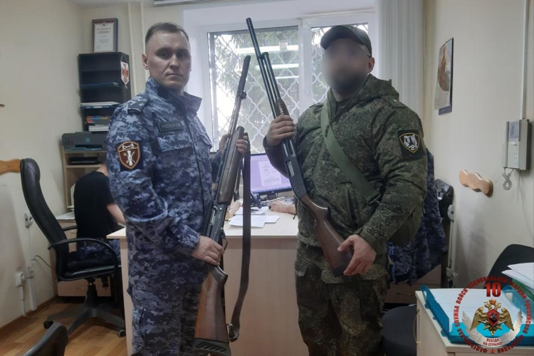 Росгвардейцы Чувашии передали очередную партию охотничьего оружия  в зону СВО