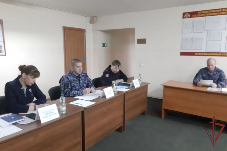 Вопросы обеспечения безопасности на объектах образования обсудили в Управлении Росгвардии по Чувашкой Республике