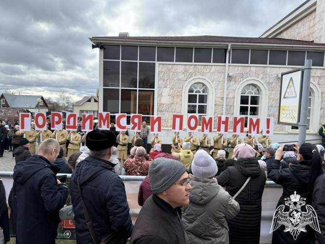 Сотрудники Росгвардии обеспечили безопасность во время прибытия «Поезда Победы» в Чувашию (видео)