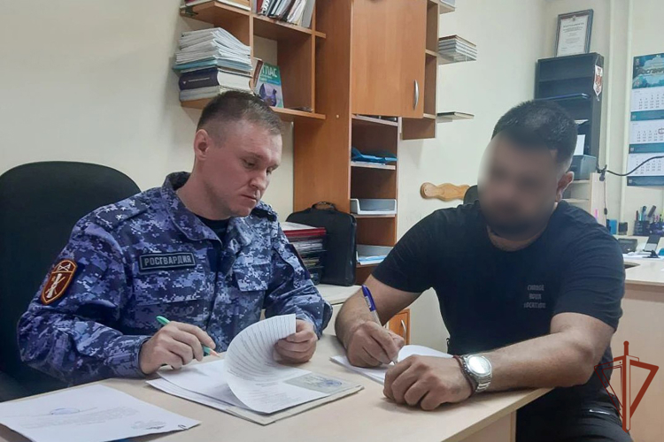 В Управлении Росгвардии по Чувашской Республике состоялась передача партии охотничьего оружия в зону СВО